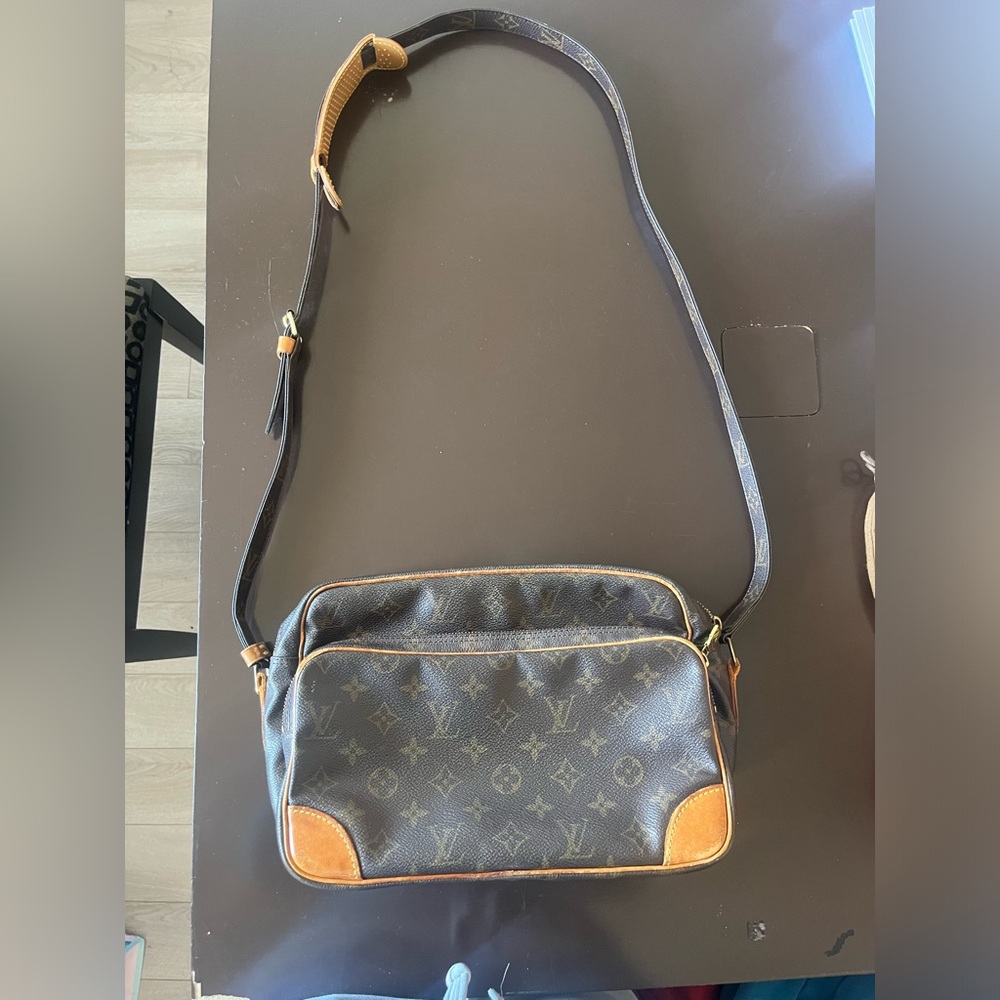 Authentic louis vuitton cross body bag